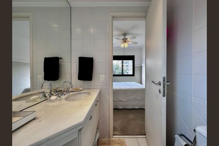 Apartamento à venda com 109m², 2 quartos e 3 vagasBanheiro Suíte 1