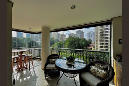 Apartamento à venda com 109m², 2 quartos e 3 vagasVaranda da Sala