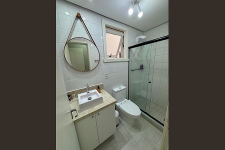 Apartamento à venda com 81m², 2 quartos e 1 vagaBanheiro 1