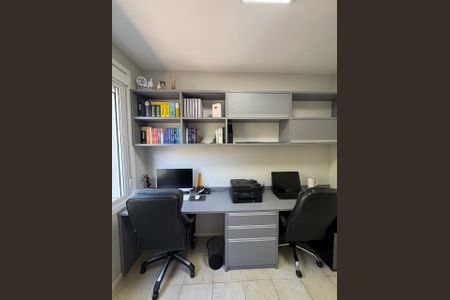Apartamento à venda com 81m², 2 quartos e 1 vagaQuarto 2