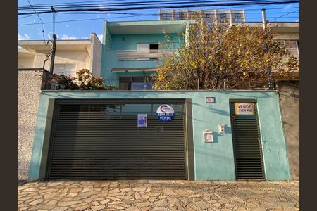 Casa à venda com 454m², 4 quartos e 4 vagasFachada
