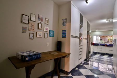 Casa à venda com 454m², 4 quartos e 4 vagasCozinha