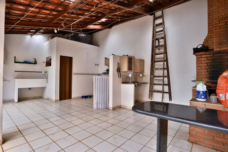 Casa à venda com 454m², 4 quartos e 4 vagasQuintal