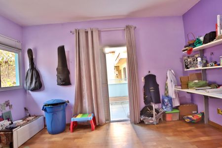 Casa à venda com 454m², 4 quartos e 4 vagasQuarto 2