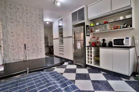 Casa à venda com 454m², 4 quartos e 4 vagasCozinha