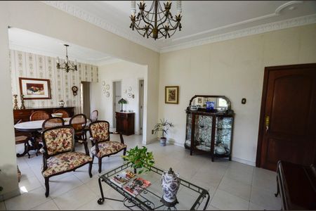 Apartamento à venda com 128m², 3 quartos e sem vagaSala