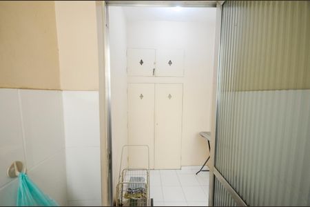 Apartamento à venda com 128m², 3 quartos e sem vagaBanheiro de Serviço