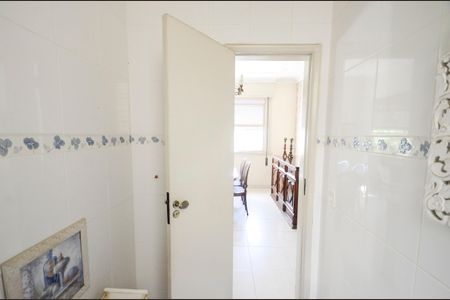 Apartamento à venda com 128m², 3 quartos e sem vagaLavabo