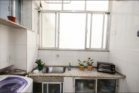 Apartamento à venda com 128m², 3 quartos e sem vagaÁrea de Serviço