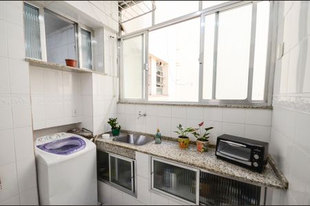 Apartamento à venda com 128m², 3 quartos e sem vagaÁrea de Serviço