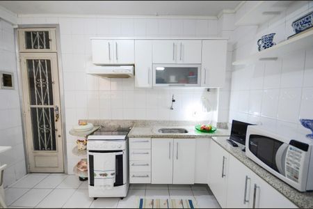 Apartamento à venda com 128m², 3 quartos e sem vagaCozinha