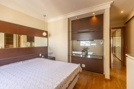 Apartamento para alugar com 198m², 4 quartos e 3 vagas Apartamento para alugar com 198m², 4 quartos e 3 vagasSuíte 3