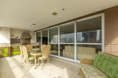 Apartamento para alugar com 198m², 4 quartos e 3 vagas Apartamento para alugar com 198m², 4 quartos e 3 vagasVaranda da Sala