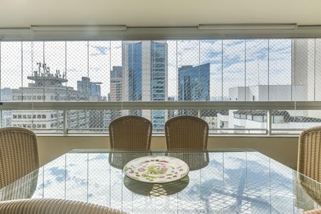 Apartamento para alugar com 198m², 4 quartos e 3 vagas Apartamento para alugar com 198m², 4 quartos e 3 vagasVaranda da Sala