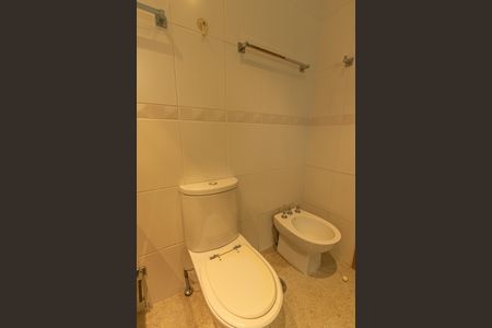 Apartamento para alugar com 198m², 4 quartos e 3 vagas Apartamento para alugar com 198m², 4 quartos e 3 vagasBanheiro da Suíte 3