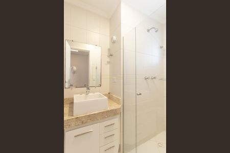 Casa para alugar com 200m², 4 quartos e 2 vagas Casa para alugar com 200m², 4 quartos e 2 vagasBanheiro Social