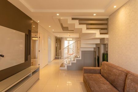 Casa para alugar com 200m², 4 quartos e 2 vagas Casa para alugar com 200m², 4 quartos e 2 vagasSala