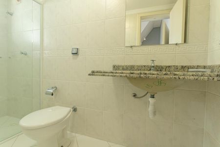 Casa para alugar com 200m², 4 quartos e 2 vagas Casa para alugar com 200m², 4 quartos e 2 vagasBanheiro do Quarto 4