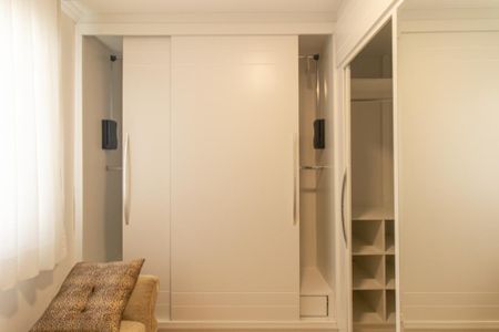 Casa para alugar com 200m², 4 quartos e 2 vagas Casa para alugar com 200m², 4 quartos e 2 vagasQuarto 2