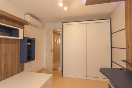 Casa para alugar com 200m², 4 quartos e 2 vagas Casa para alugar com 200m², 4 quartos e 2 vagasQuarto 1