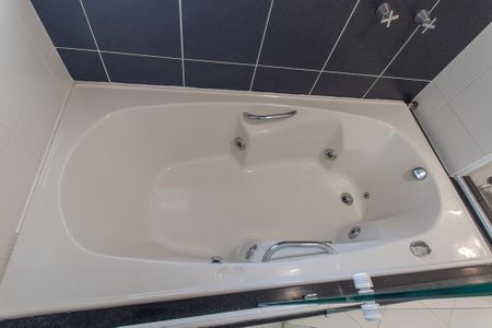 Casa para alugar com 200m², 4 quartos e 2 vagas Casa para alugar com 200m², 4 quartos e 2 vagasBanheiro da Suíte 3