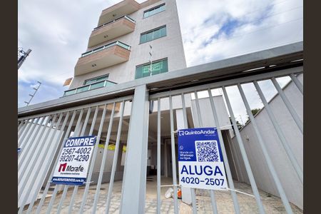 Apartamento para alugar com 72m², 2 quartos e 1 vagaPlaquinha