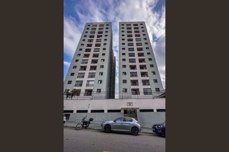 Apartamento à venda com 65m², 2 quartos e 1 vaga Apartamento à venda com 65m², 2 quartos e 1 vagaFachada e portaria