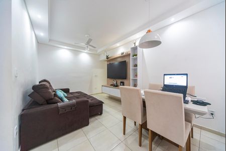 Apartamento à venda com 65m², 2 quartos e 1 vaga Apartamento à venda com 65m², 2 quartos e 1 vagaSala