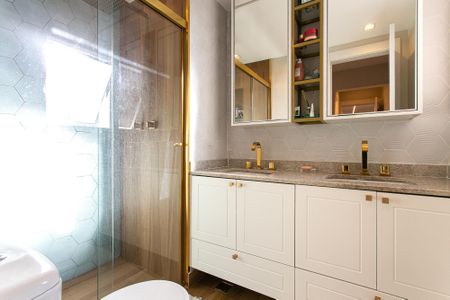 Apartamento à venda com 109m², 2 quartos e 2 vagasBanheiro da Suíte 1