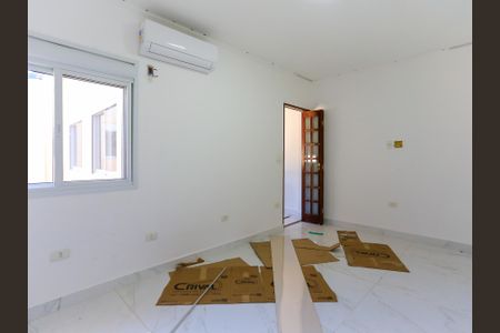 Casa para alugar com 362m², 5 quartos e 3 vagas Casa para alugar com 362m², 5 quartos e 3 vagasQuarto