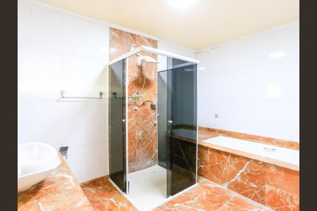 Casa para alugar com 362m², 5 quartos e 3 vagas Casa para alugar com 362m², 5 quartos e 3 vagasBanheiro