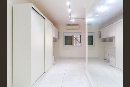 Casa para alugar com 362m², 5 quartos e 3 vagas Casa para alugar com 362m², 5 quartos e 3 vagasQuarto 5