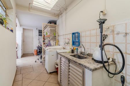 Casa à venda com 164m², 3 quartos e 3 vagasÁrea de Serviço