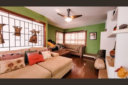 Casa à venda com 440m², 4 quartos e 6 vagasSala 2