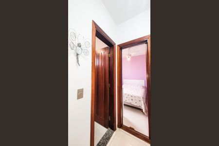 Casa à venda com 440m², 4 quartos e 6 vagasBanheiro da Suíte 2