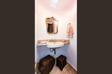 Casa à venda com 440m², 4 quartos e 6 vagasLavabo da Sala de Jantar