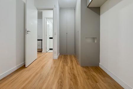 Studio à venda com 33m², 1 quarto e sem vaga Studio à venda com 33m², 1 quarto e sem vagaQuarto