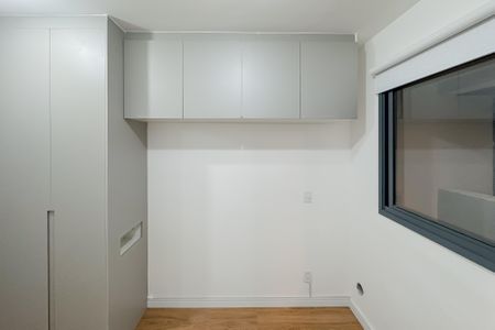 Studio à venda com 33m², 1 quarto e sem vaga Studio à venda com 33m², 1 quarto e sem vagaQuarto - Armários