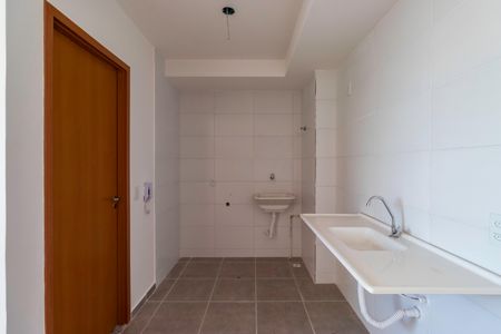 Apartamento para alugar com 44m², 2 quartos e sem vagaBanheiro