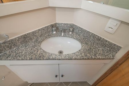 Apartamento para alugar com 37m², 1 quarto e sem vagaBanheiro