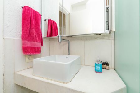 Apartamento para alugar com 67m², 2 quartos e 2 vagas Apartamento para alugar com 67m², 2 quartos e 2 vagasBanheiro