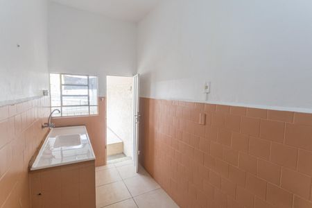 Casa à venda com 60m², 2 quartos e 6 vagasCozinha