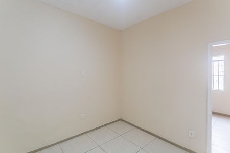 Casa à venda com 60m², 2 quartos e 6 vagasSala