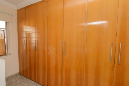 Casa à venda com 587m², 4 quartos e 4 vagasCloset da suíte