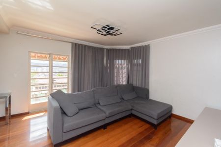 Casa à venda com 587m², 4 quartos e 4 vagasSala 