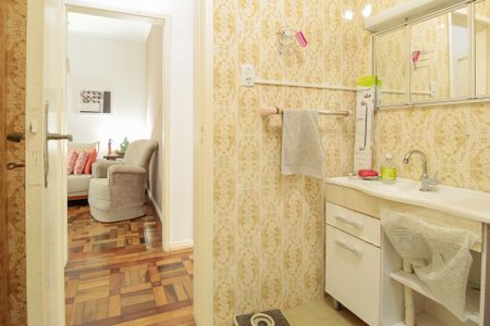 Apartamento para alugar com 56m², 2 quartos e sem vaga Apartamento para alugar com 56m², 2 quartos e sem vagaBanheiro Social