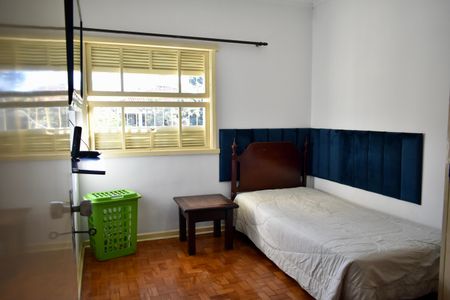 Casa à venda com 220m², 3 quartos e 3 vagasSuíte 2