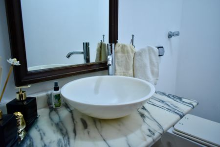 Casa à venda com 220m², 3 quartos e 3 vagasLavabo