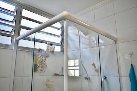 Casa à venda com 220m², 3 quartos e 3 vagasBanheiro da Suíte 1