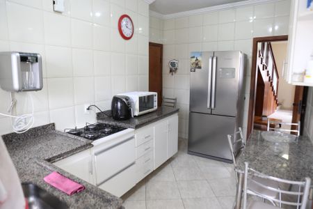 Apartamento à venda com 180m², 4 quartos e 4 vagasCozinha